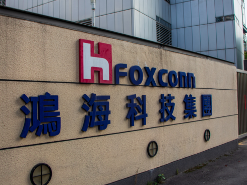Foxconn Pulls Out Of $19.5 Bn Semiconductor Manufacturing JV With Vedanta