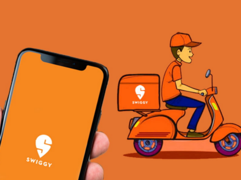 No Commission From Restaurants & INR 2 Platform Fee From Customers, Swiggy Delivers An Interesting Playbook